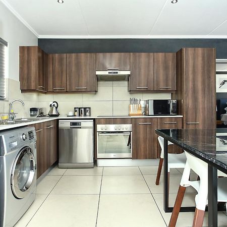 Epic Lifestyle Apartment Sandton Johannesburg Luaran gambar